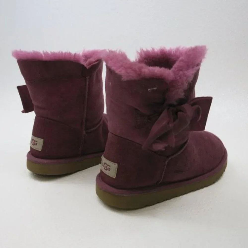 UGG AUSTRALIA Daelynn Bow Genuine Shearling Linned Kids Boots Footwear Sz 4